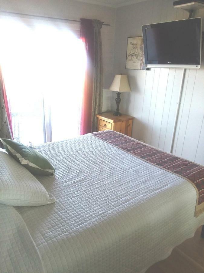 Hilltop Tavern And Inn Апл-Валли Номер фото